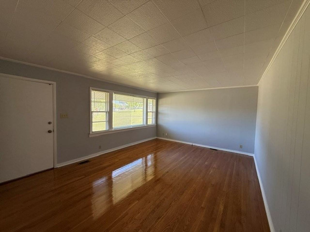 101 Argonne Rd - Photo 2 of 12