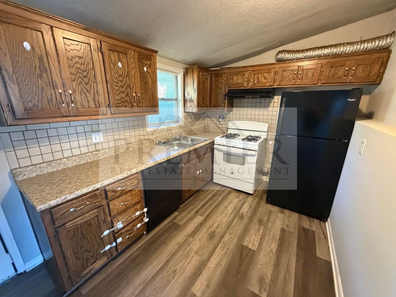 505 N Geronimo Dr - Photo 5 of 16