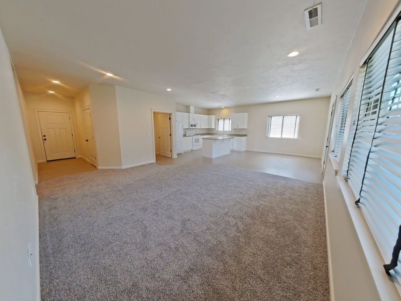 495 N 1st St - Photo 5 of 21
