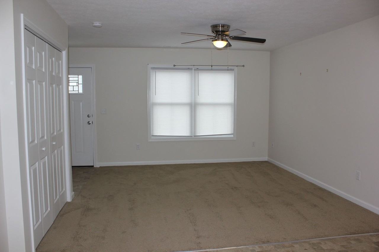 186 Edom Ln - Photo 5 of 20