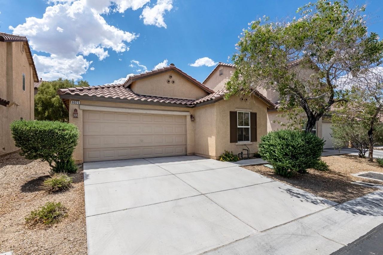 8025 Indian Blanket St - Photo 2 of 15