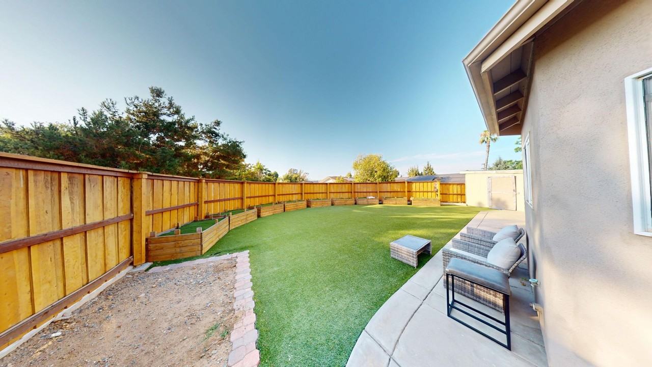 6482 Montezuma Rd - Photo 5 of 35