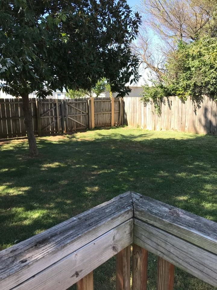 1540 W Erie Ct - Photo 4 of 4