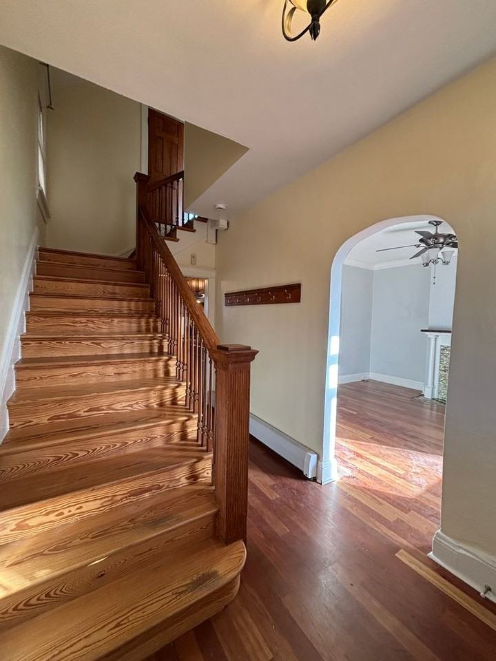 1529 E 23rd Ave - Photo 5 of 28