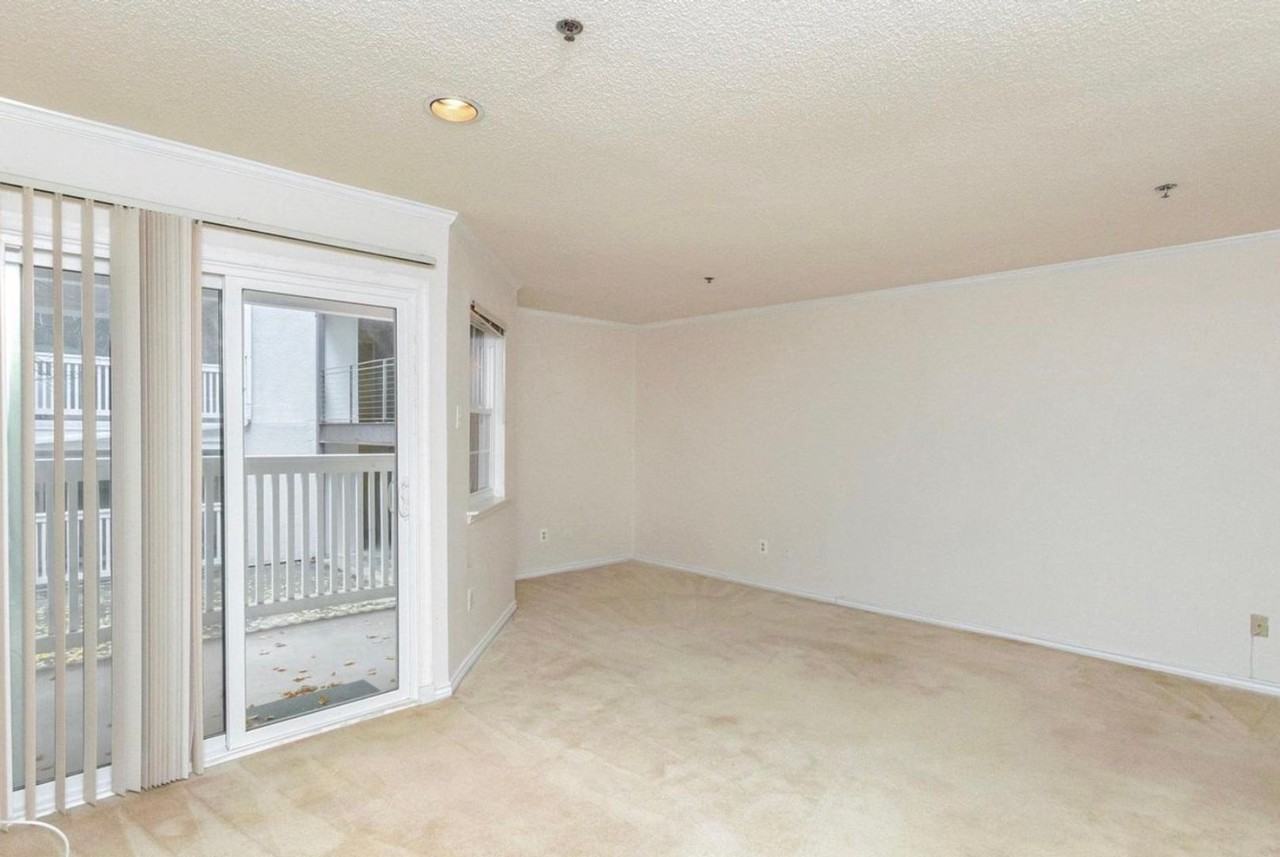 1504 Lincoln Way - Photo 5 of 13