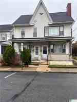 featured image of 515 W Washington St