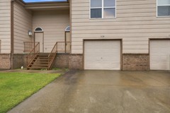 1124 Country Club Ln - Photo 1 of 1