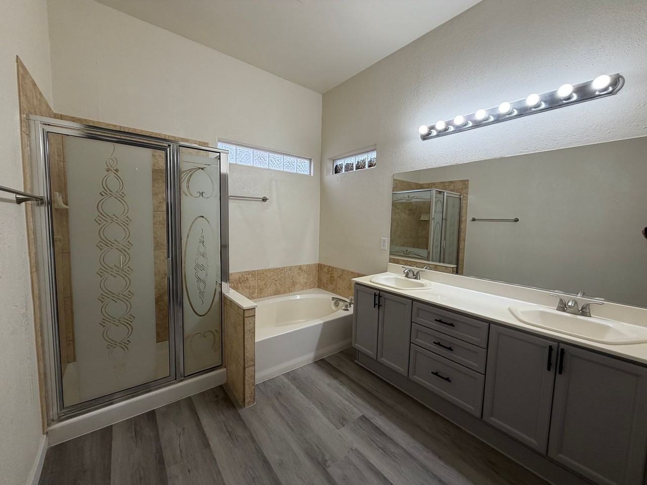 8312 Donatello Ct - Photo 6 of 15