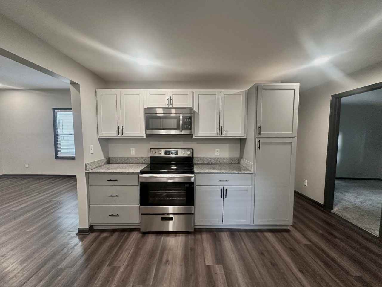 4053 Byram Ave - Photo 6 of 21