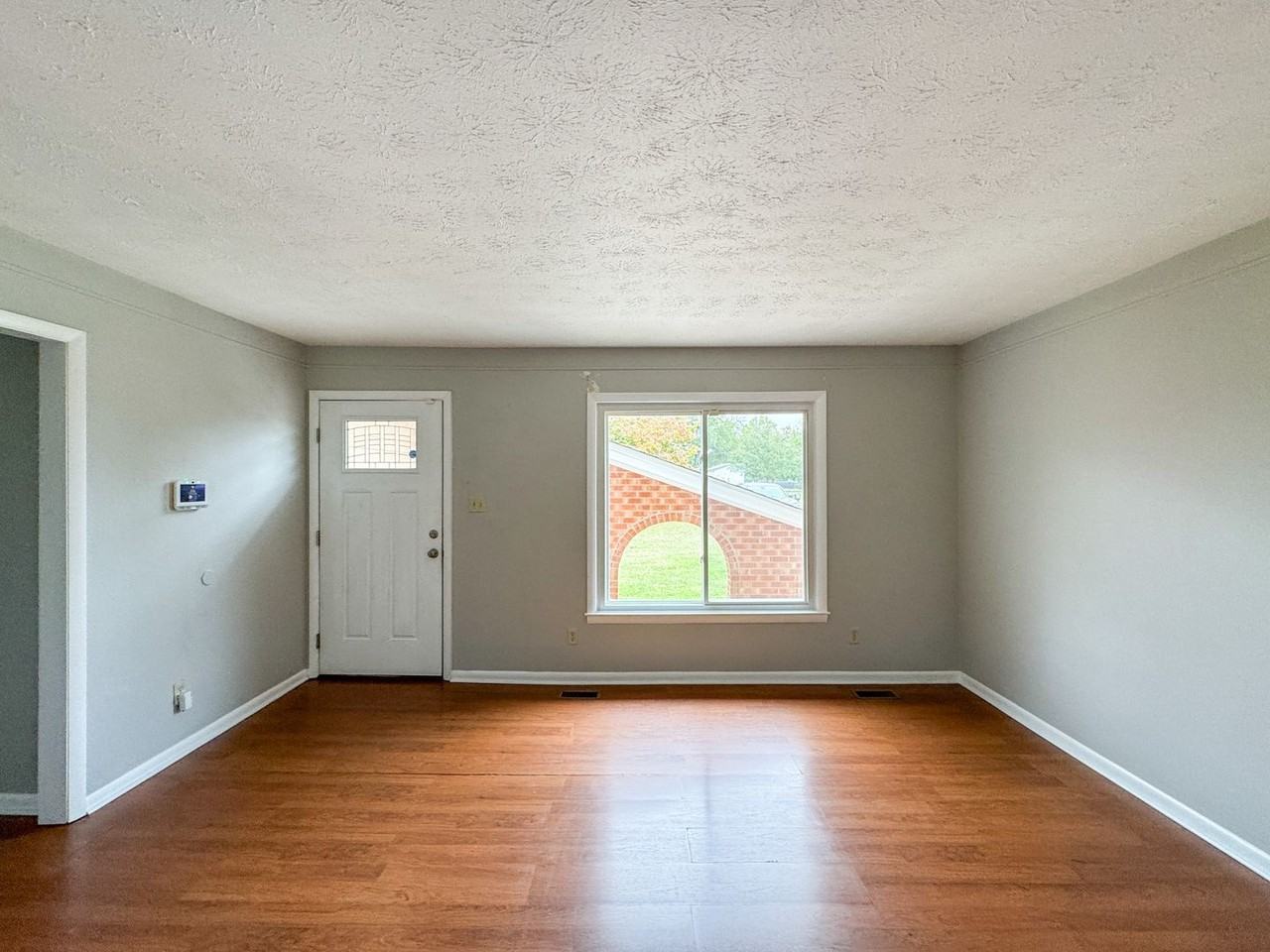 220 Paddlewheel Rd - Photo 2 of 22
