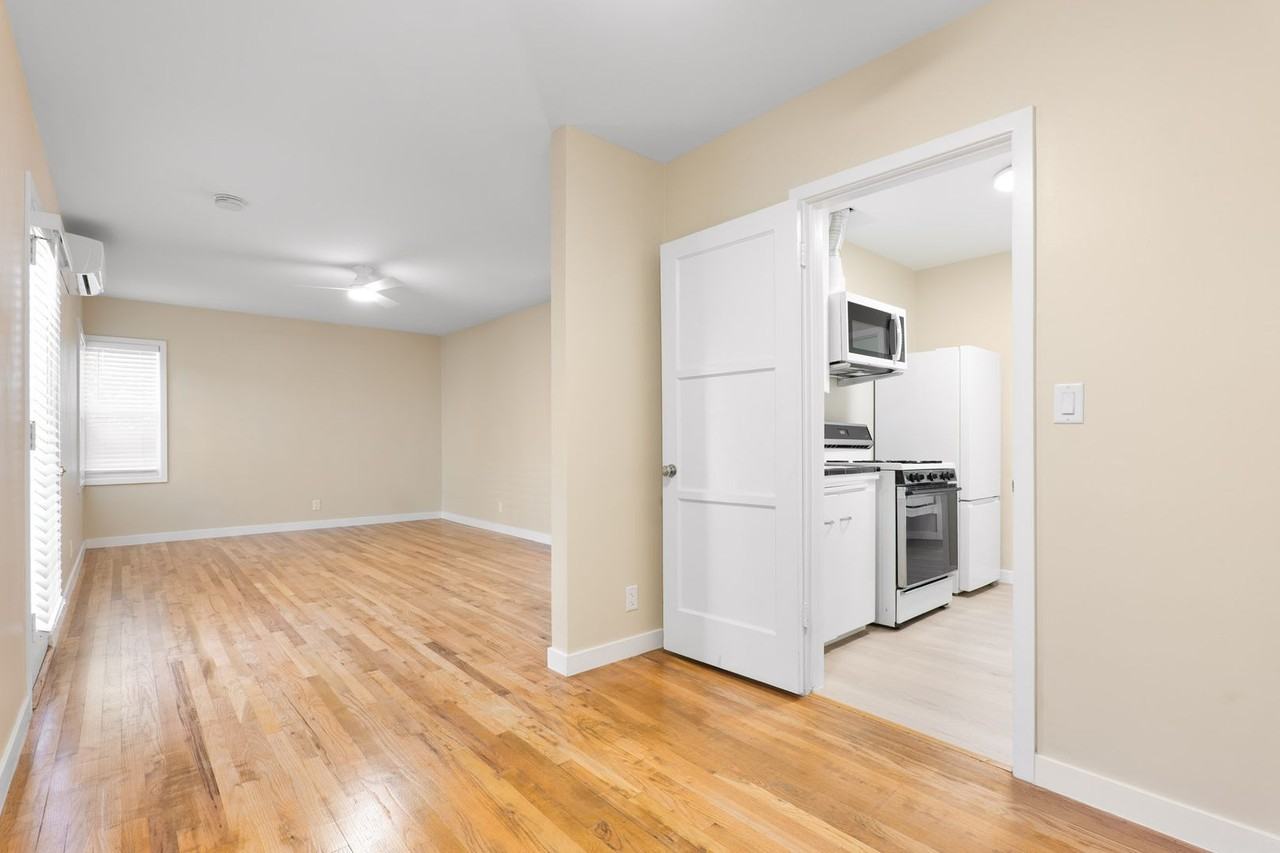 110 N Mountain Trl - Photo 7 of 15
