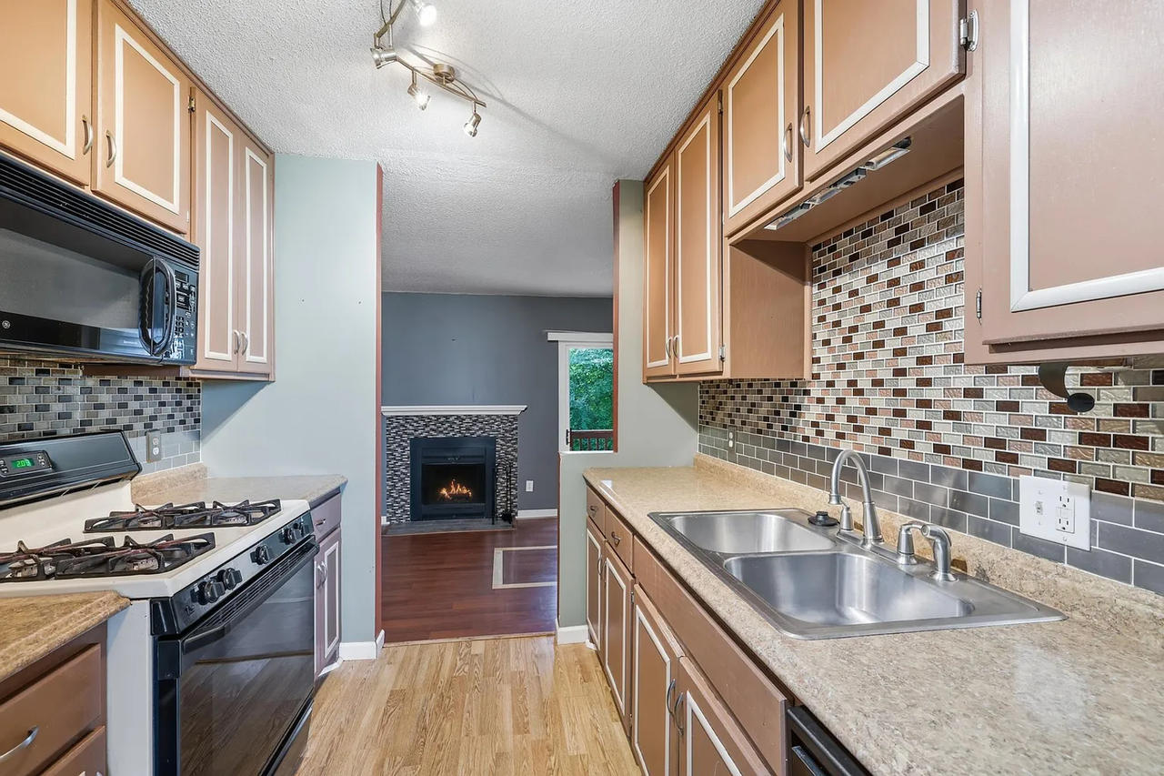 11430 Jay St Nw - Photo 7 of 17