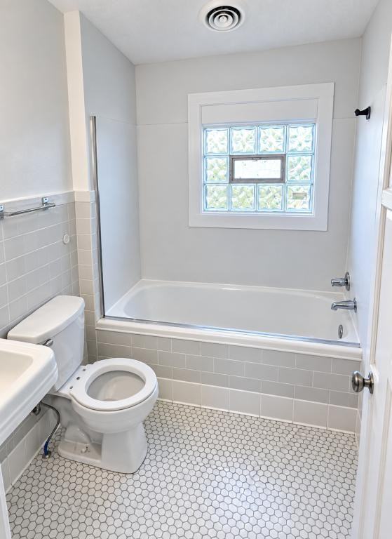 56 Waldo St - Photo 7 of 7