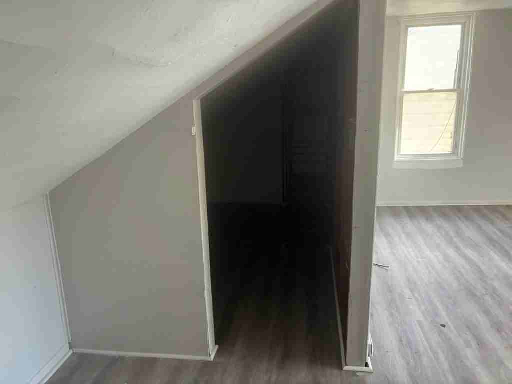 Eureka St - Photo 5 of 19