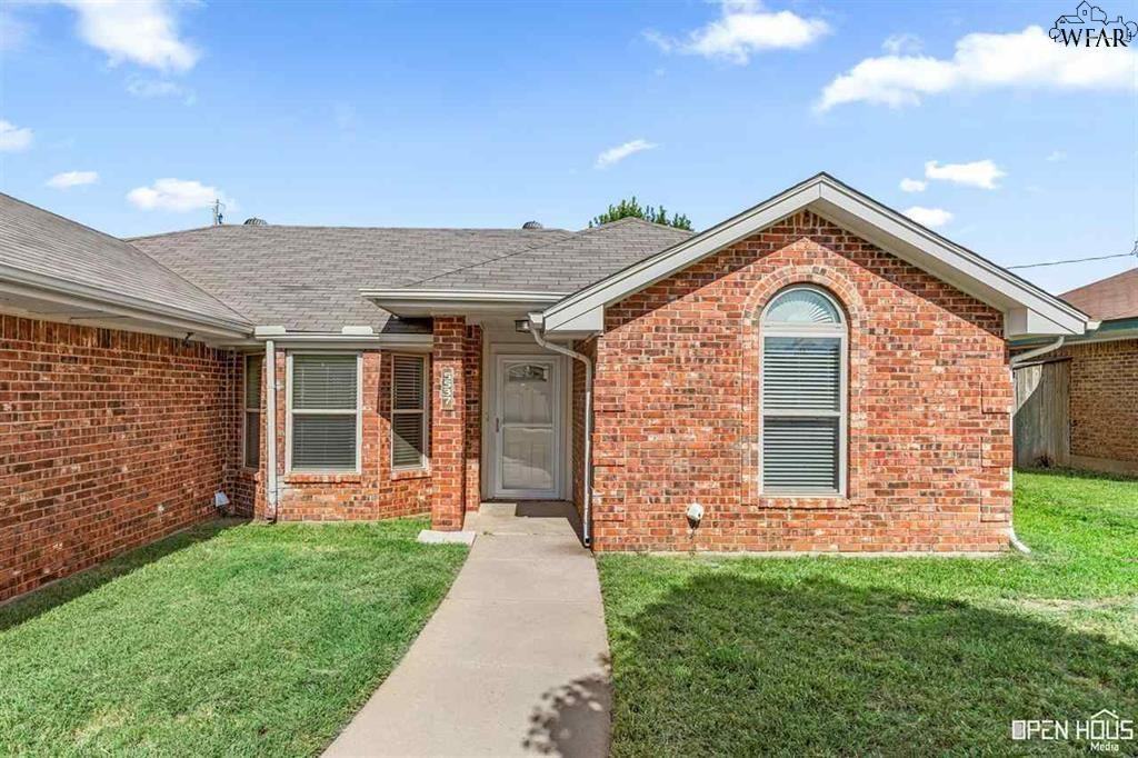 5537 Lucky Ln - Photo 2 of 30