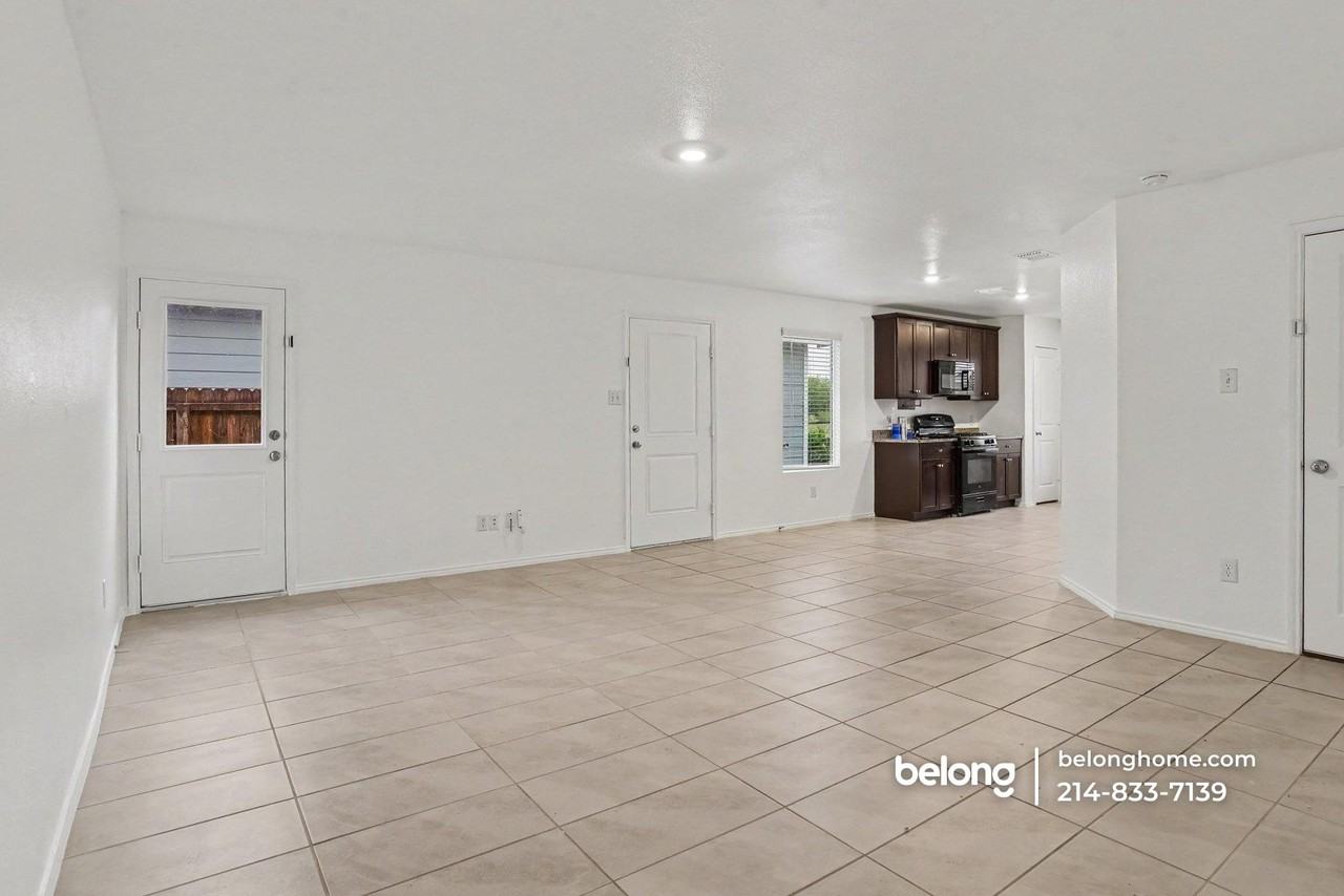 5925 Nyquist Way - Photo 7 of 15