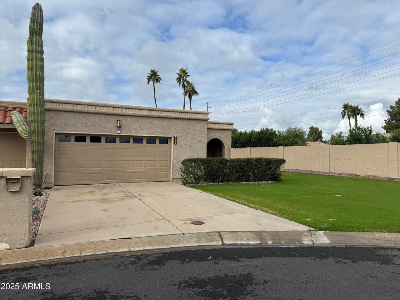 25208 S Angora Ct - Photo 2 of 22
