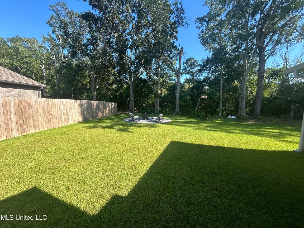 14305 Southern Pecan St - Photo 5 of 15