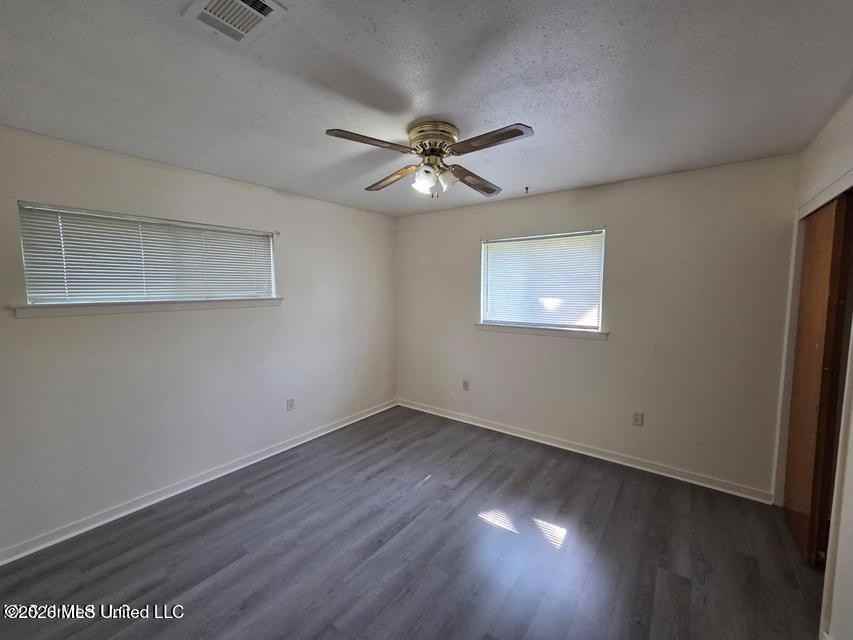 215 Kilkenny Blvd - Photo 4 of 7