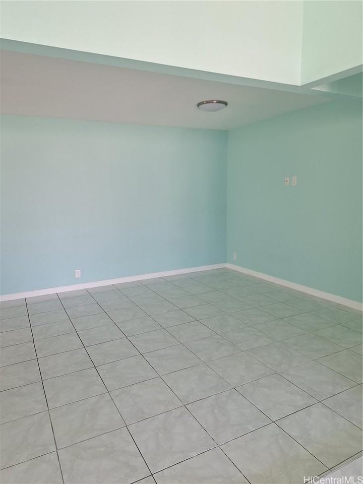 1649 Kalauipo St - Photo 4 of 21