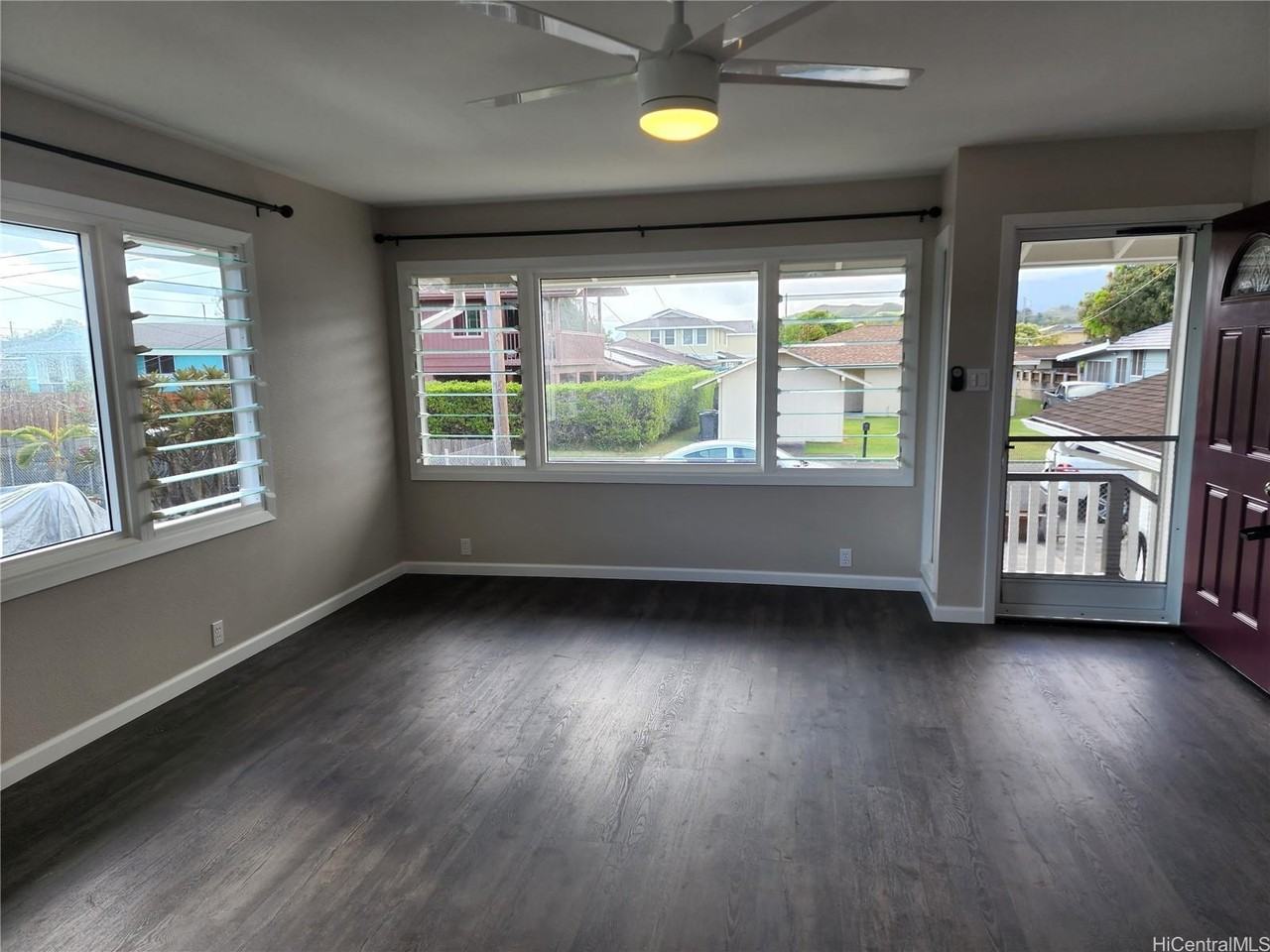 622 Hooulu St - Photo 3 of 14