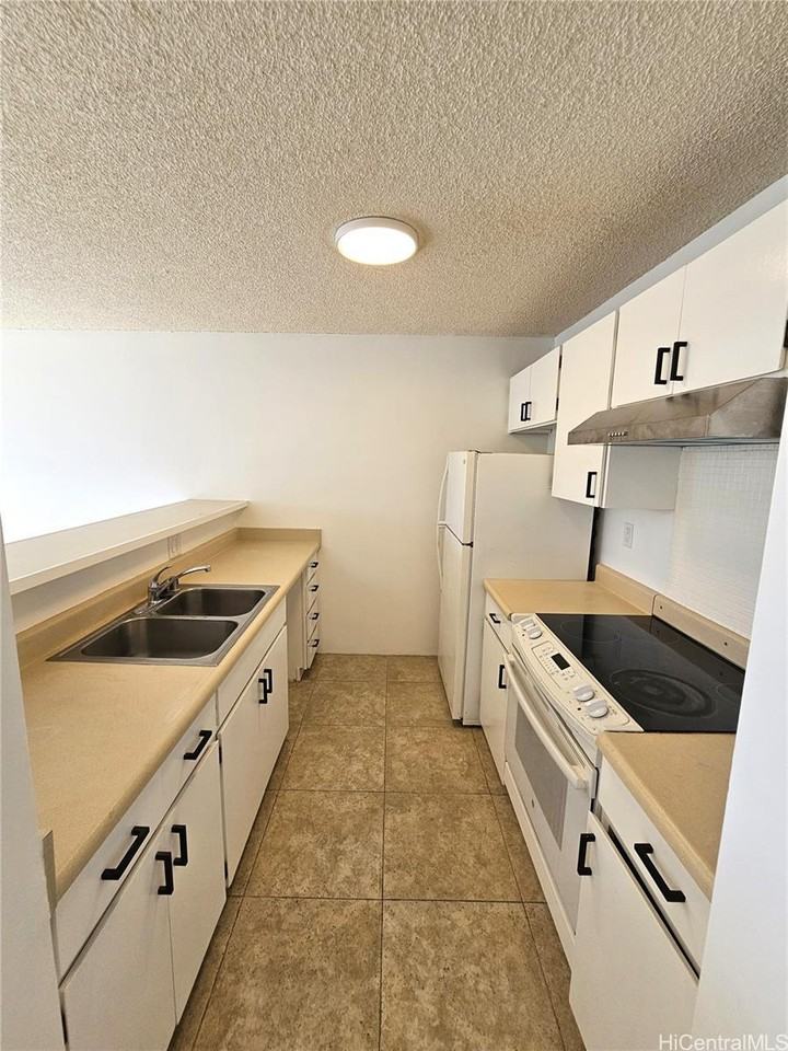55 S Judd St #1506 - Photo 2 of 18