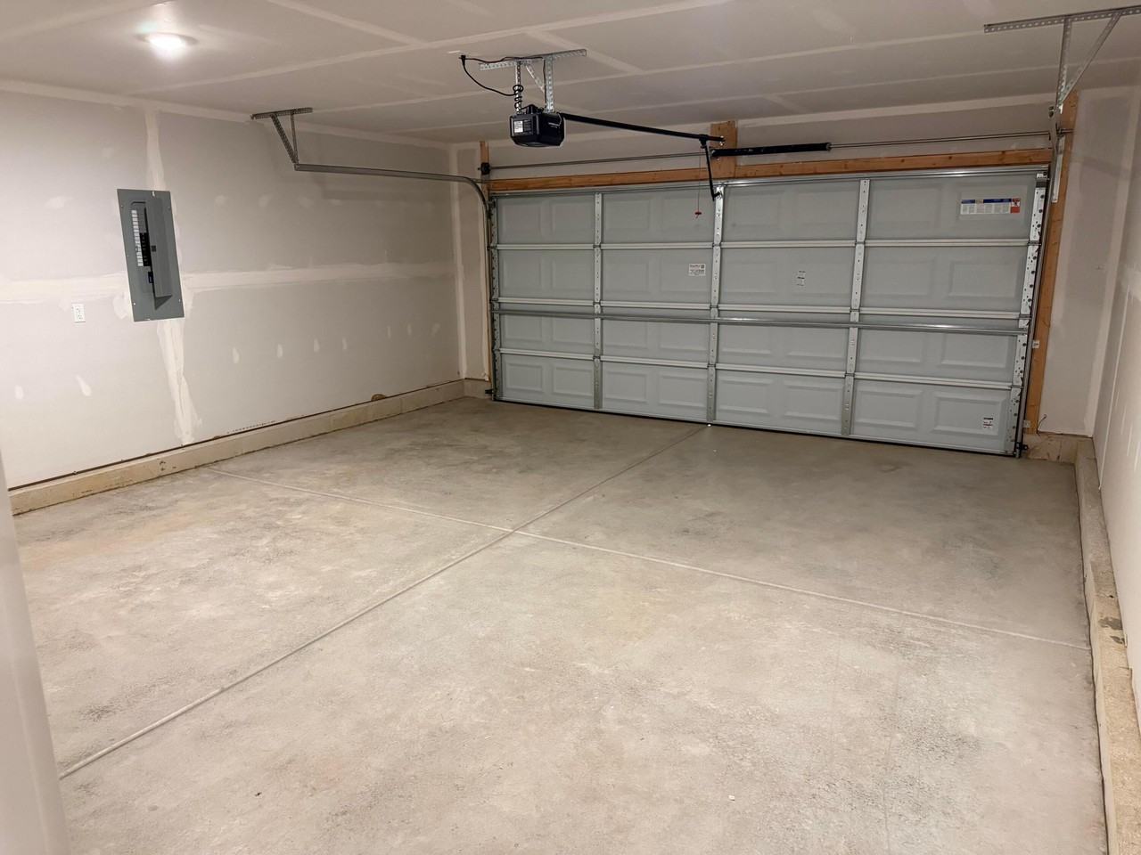 1709 Firestone Ln - Photo 3 of 15