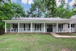 featured image of 320 Helmsley Dr