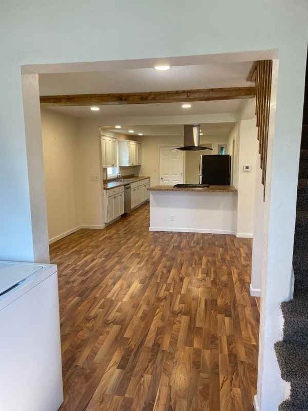 920 10th St N - Photo 6 of 28