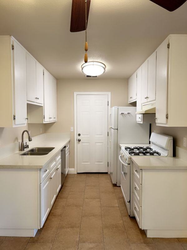 3636 Morse Ave - Photo 5 of 19