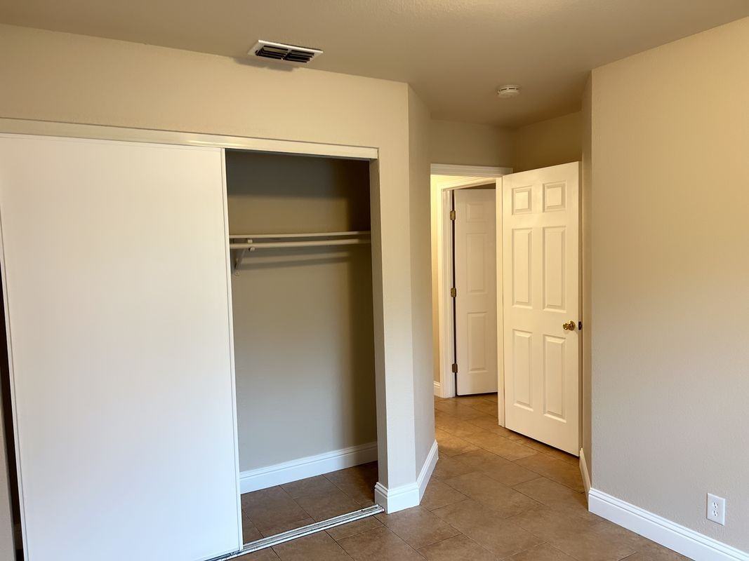 3636 Morse Ave - Photo 7 of 19