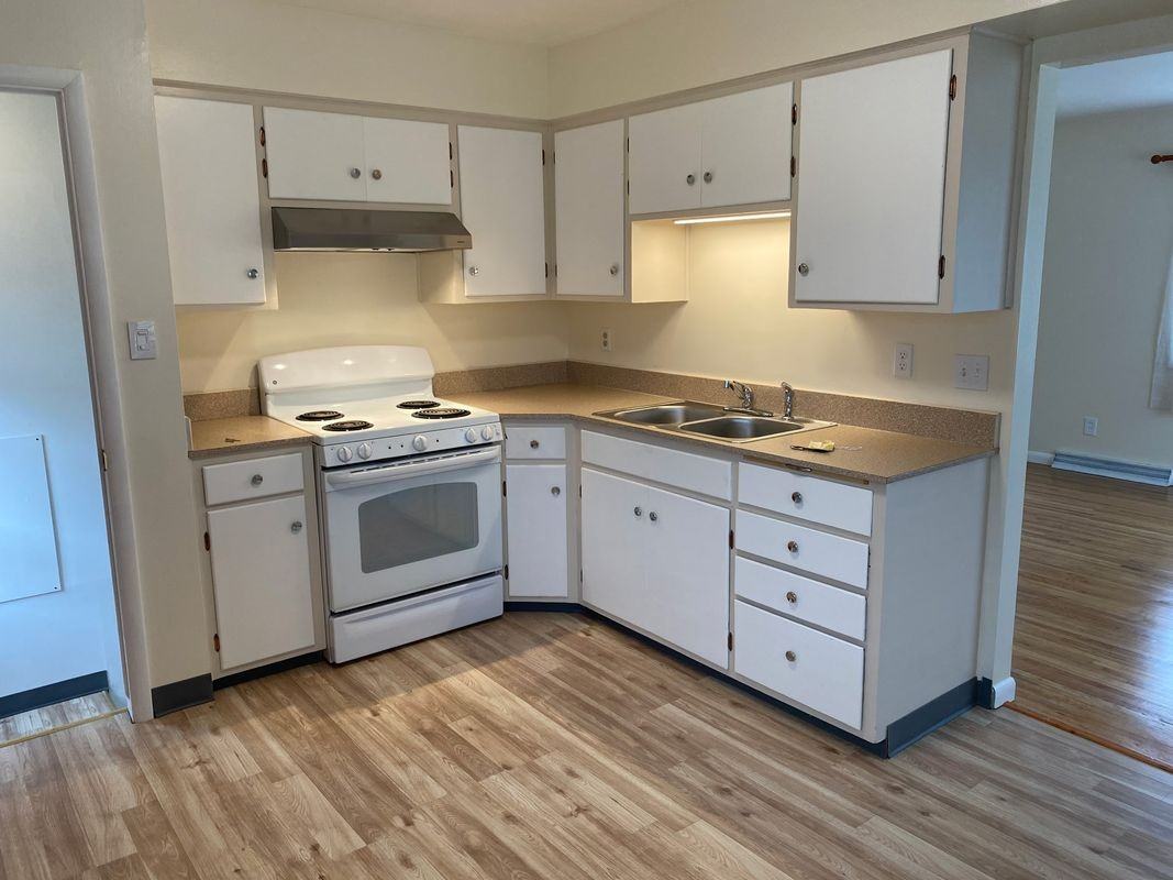 3013 8th Ave N - Photo 4 of 21