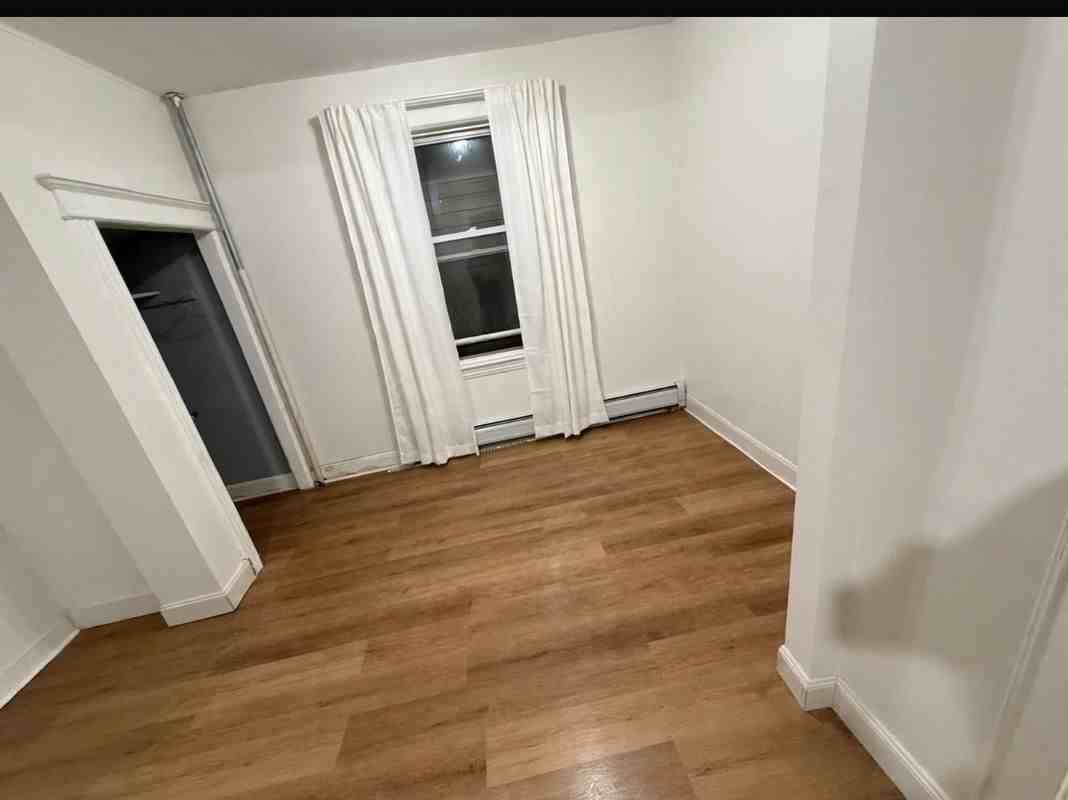 654 Kennedy Blvd - Photo 4 of 13