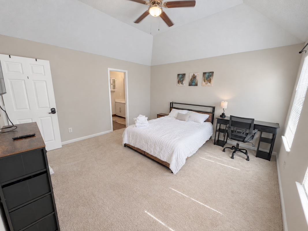 3836 Riverview Bnd - Photo 3 of 13