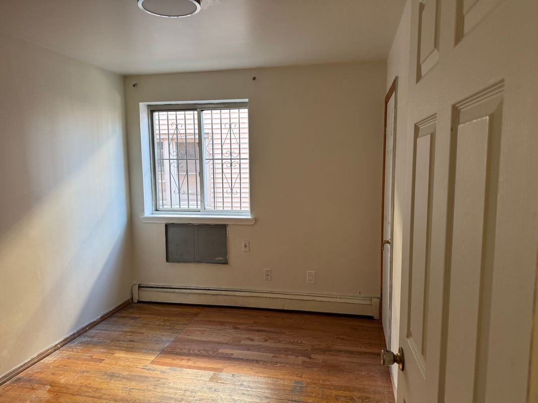5517 Junction Blvd - Photo 3 of 7