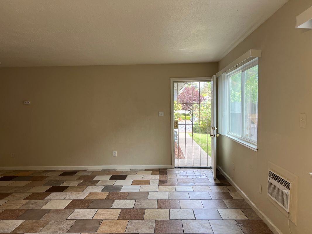 801 Carro Dr - Photo 2 of 13