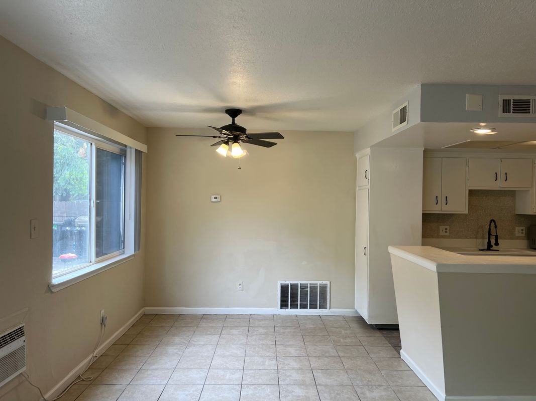801 Carro Dr - Photo 3 of 13