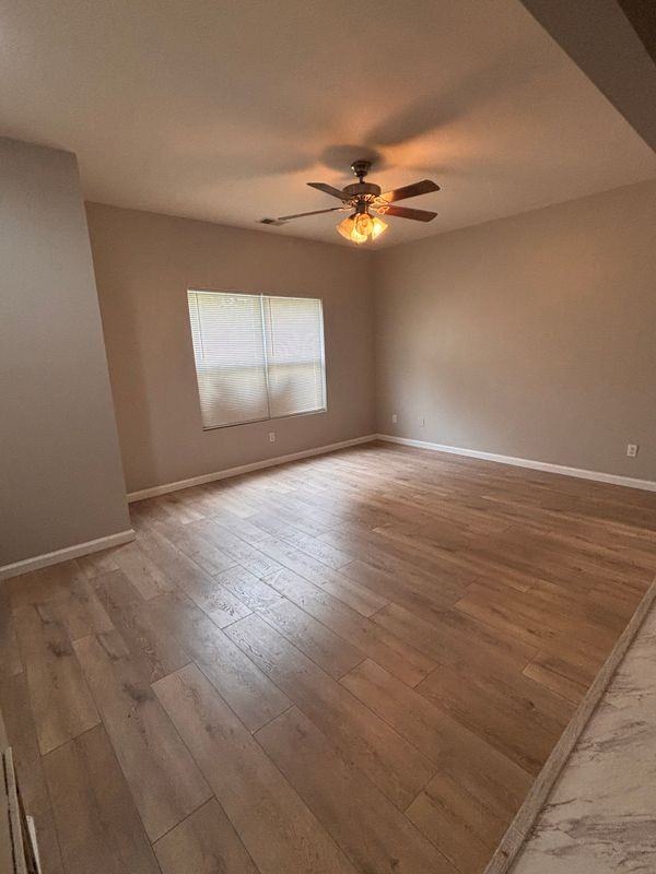 1375 Pennsylvania Ave - Photo 3 of 15