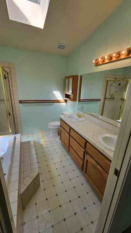 616 Kim Ct - Photo 7 of 39