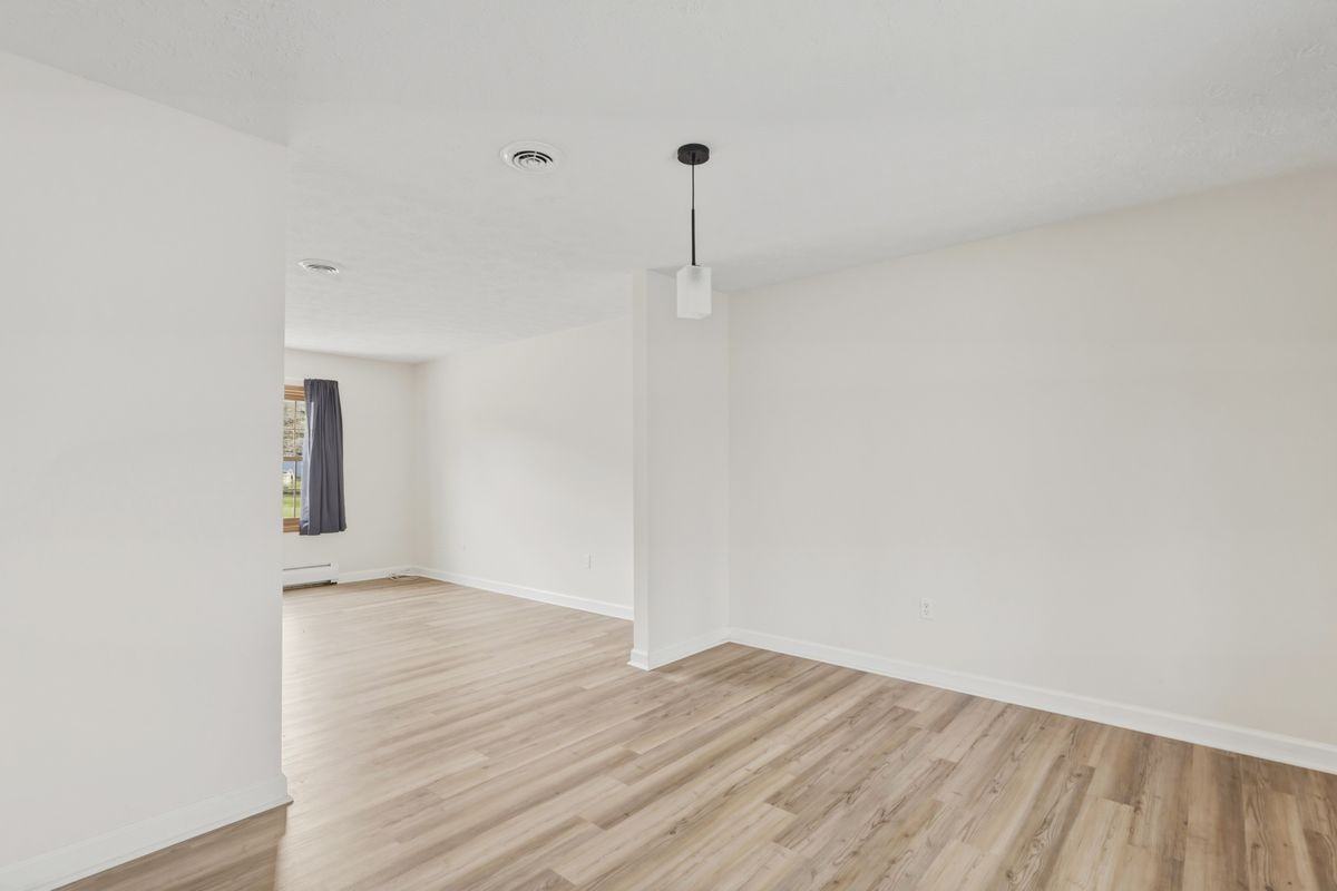 12 Dogwood Ln - Photo 4 of 40