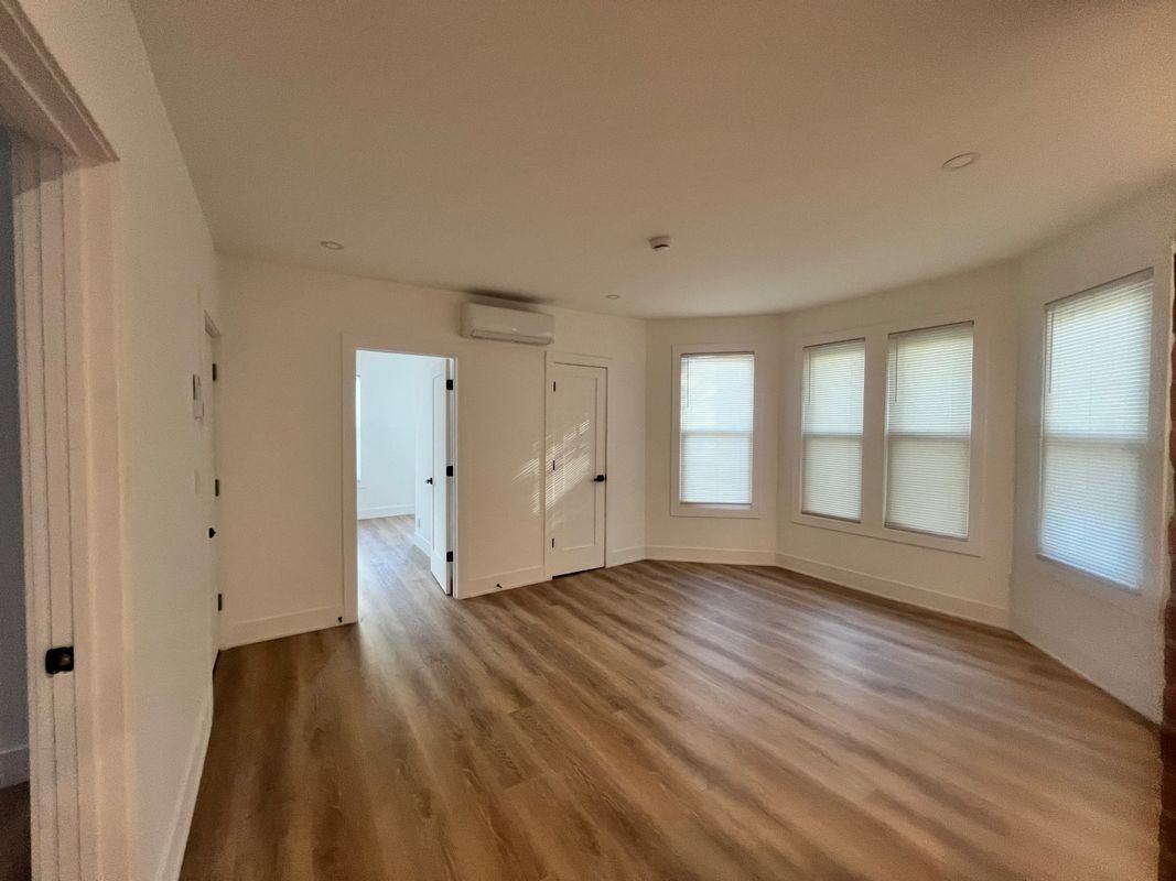 23 Elliott St - Photo 5 of 19