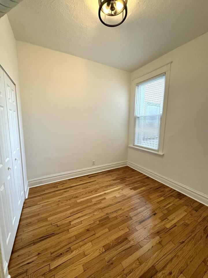 4058 W Hirsch St #2 - Photo 7 of 11