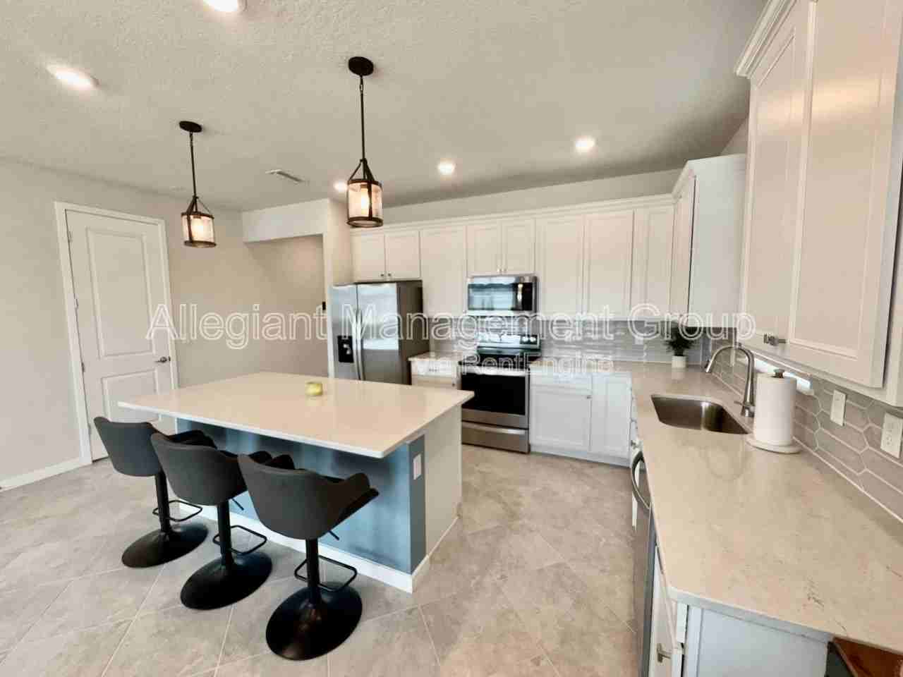 6317 Cedar Chase Ct - Photo 3 of 26