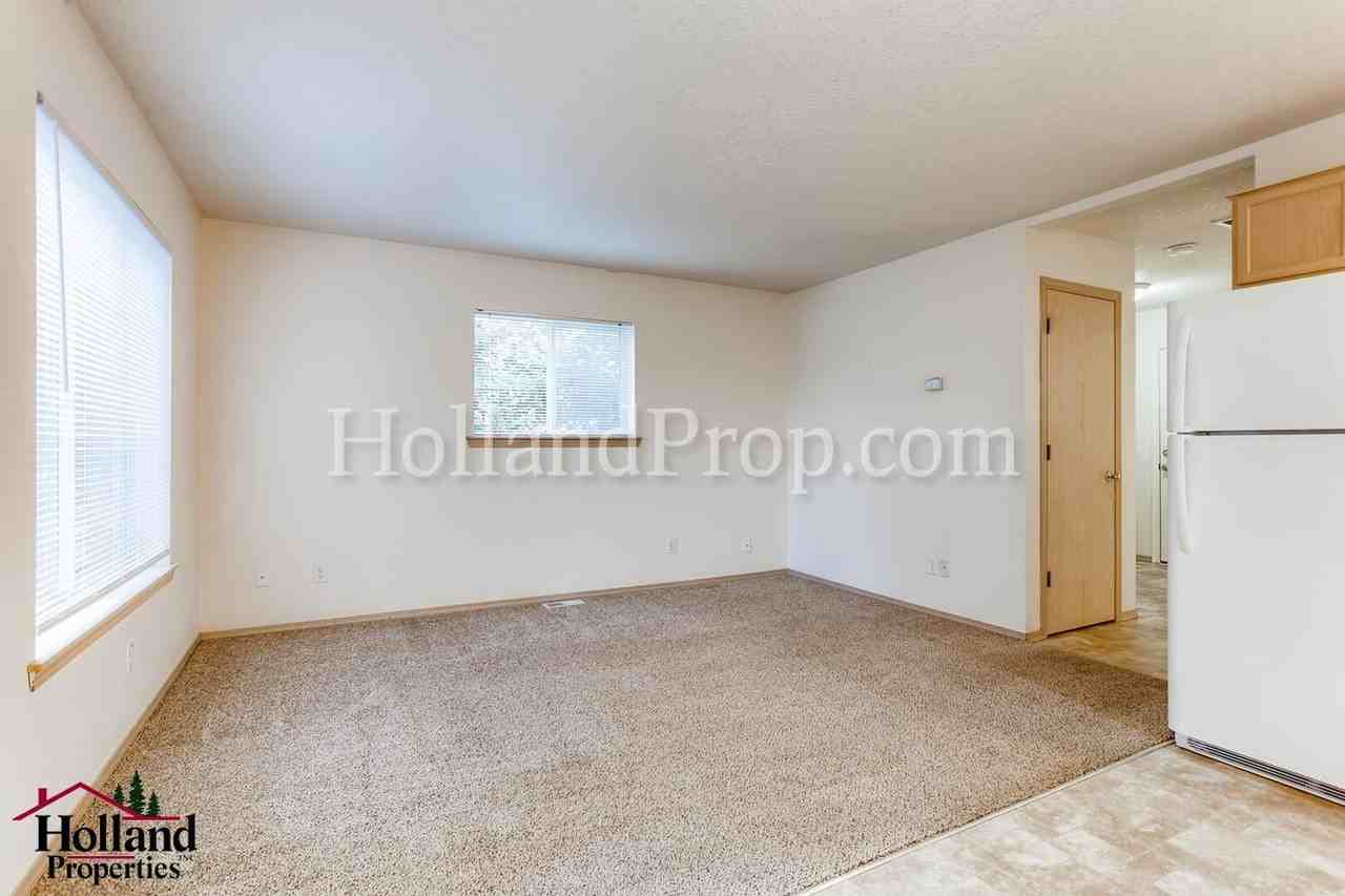 4120 Se 79th Ave - Photo 6 of 26