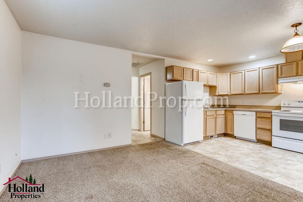 4120 Se 79th Ave - Photo 7 of 26