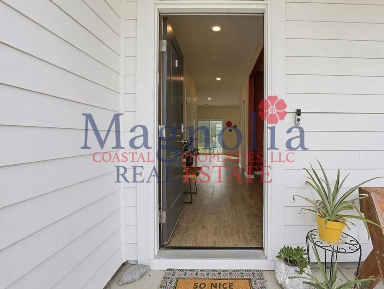 641 Timberland Cir - Photo 3 of 43