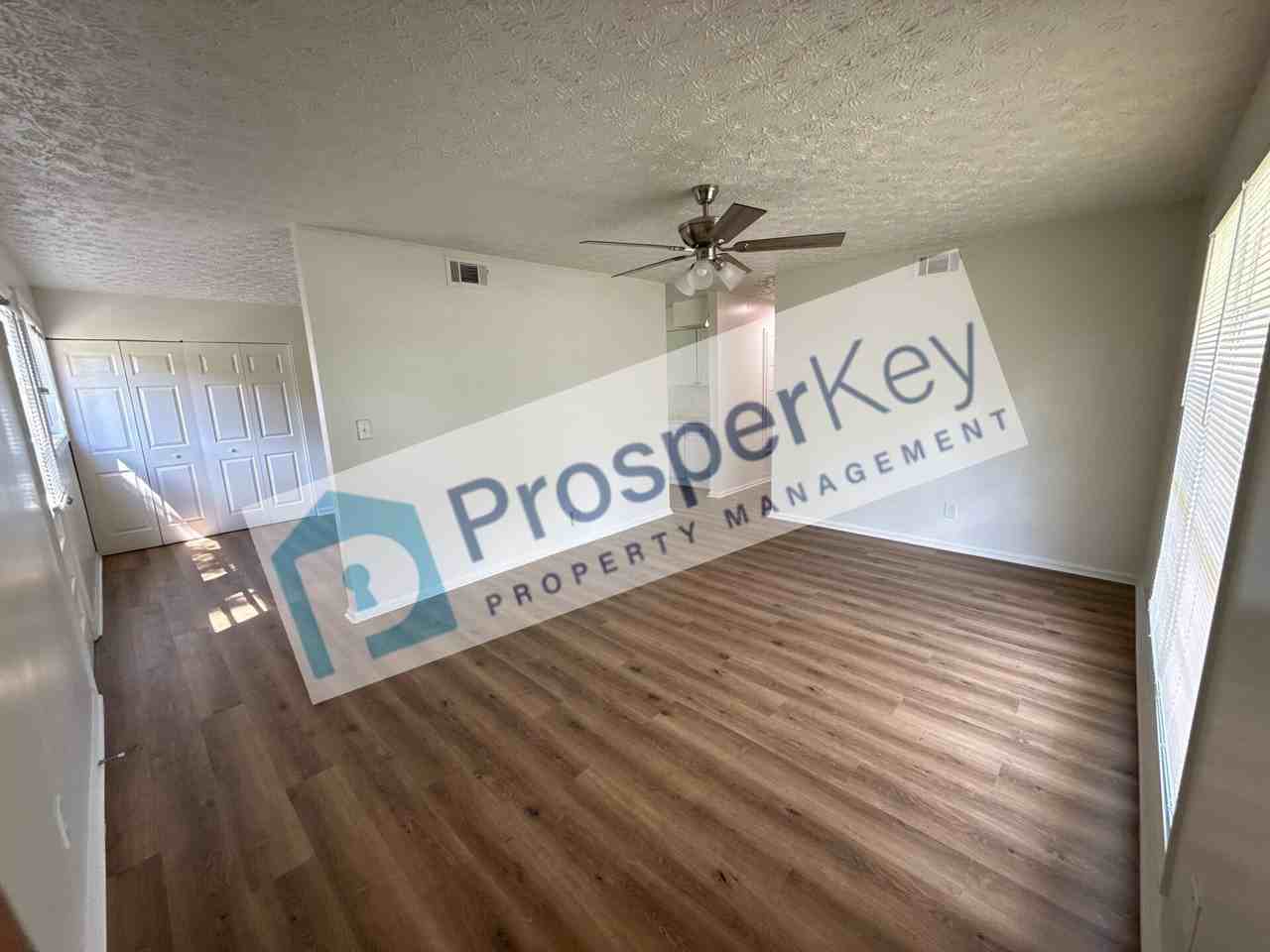 4911 Dorado Cir - Photo 3 of 14