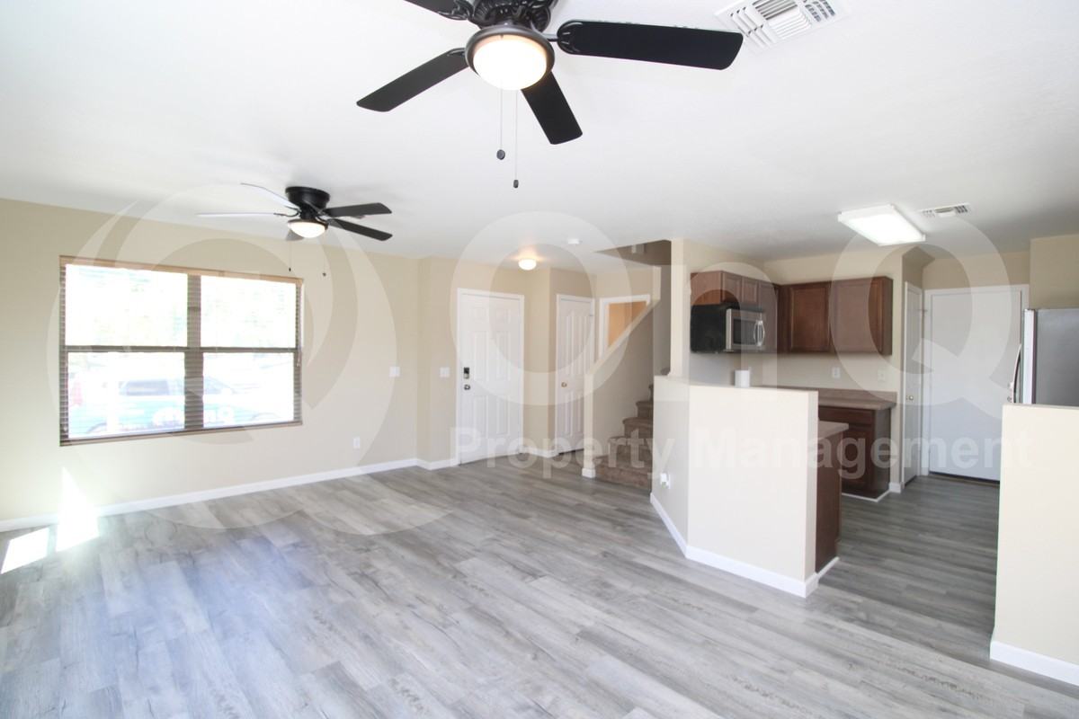 9607 N 81st Dr - Photo 7 of 28