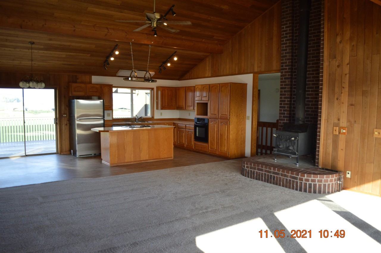 37037 Ellis Farm Rd - Photo 3 of 13