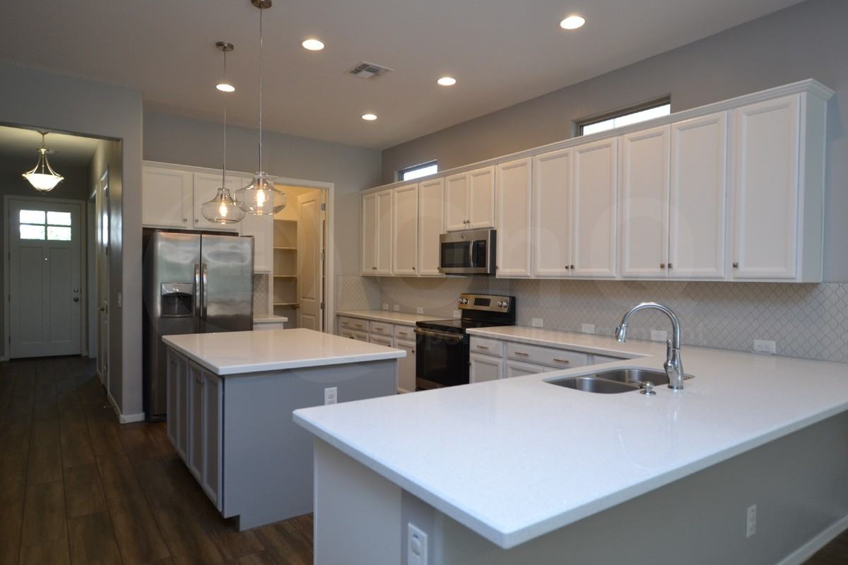 3141 E Sagebrush St - Photo 3 of 22